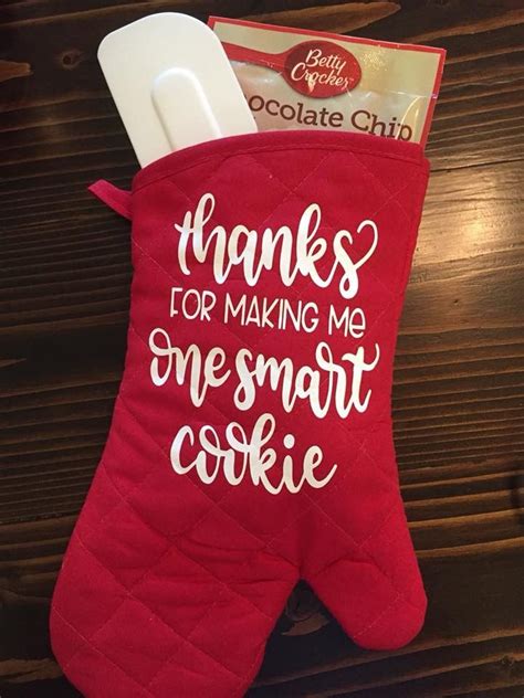Check spelling or type a new query. Pin by Cayla S. Da Silva on Cricut | Teacher christmas ...