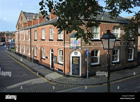 The Albion Inn A Famous Old Pub In Terraced Streets In Chester City