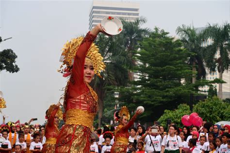 Keunikan Tari Piring Khas Minangkabau Sumatera Barat