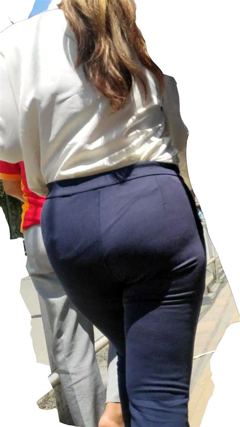 CANDID ASSES ON STREET - Printable Version