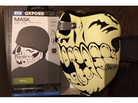 Neoprenová Maska Na Obličej Lebka Skull Facemask Od Australské Firmy