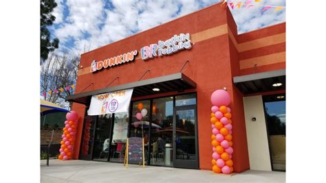 West Covina Residents Split As Dunkin’ Opens Next To Local Favorite Rainbow Donuts San Gabriel