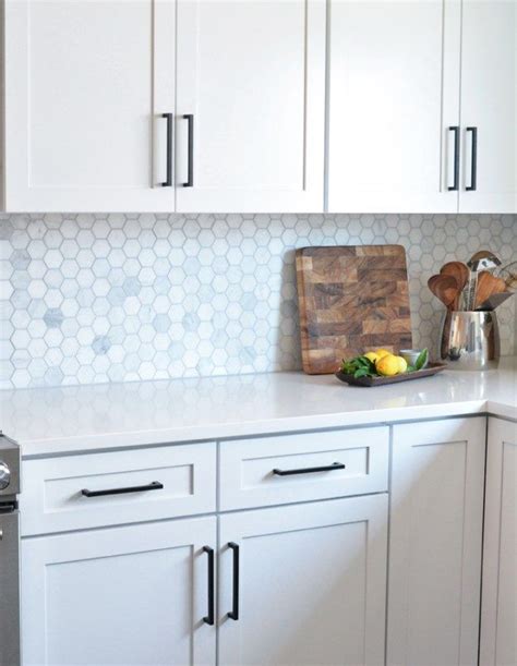 Lily ann cabinets offers an extensive collection of premium quality cabinet hardware for up to 50% off box store pricing. I like the matte black handles on the white cabinets, the ...