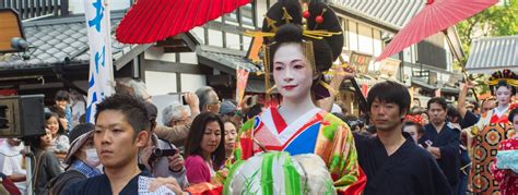 Oiran Dōchū Parade Der Freudenmädchen In Kumamoto Japandigest