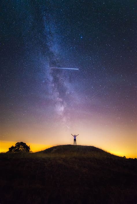 Photographer Accidentally Captures Rare Sight Of The Iss In A Stunning