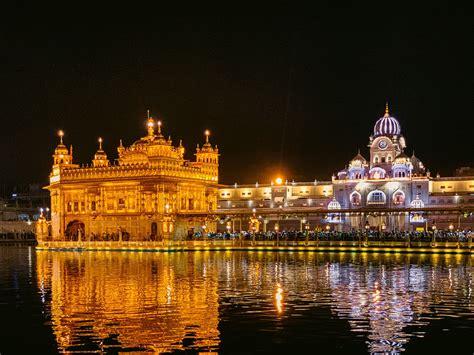 A Guide To Visiting The Golden Temple Amritsar