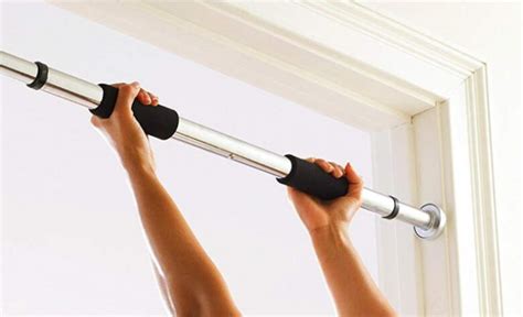 How To Hang Longer On A Pull Up Bar For 2 Minutes Or More Fittylife