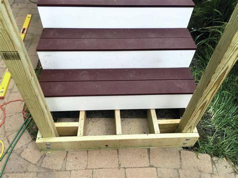 Each stair rail assembly includes: Building a strong deck railing | Pro Construction Forum ...