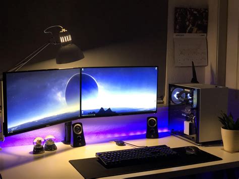 Dual Monitors Side By Side Or Stacked Which Do You Prefer And Why