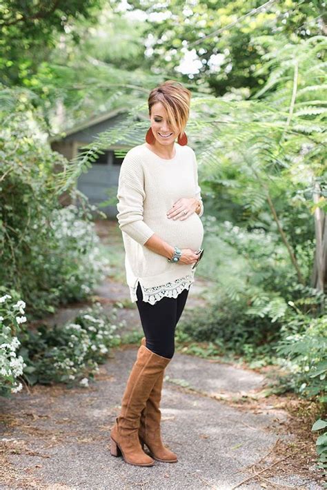 Cute Maternity Outfits Ideas For Winter Maternity Picture Outfits