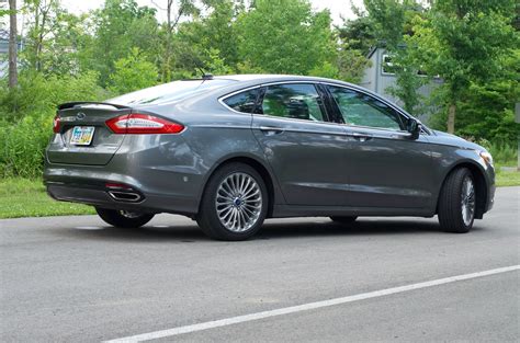 2013 Ford Fusion Review Video