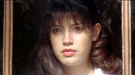 Phoebe Cates Height Weight Body Measurements And Biography