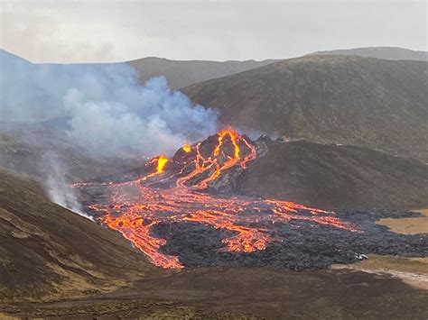 Volcano Erupts In Southwestern Iceland After Thousands Of Earthquakes Kcbx