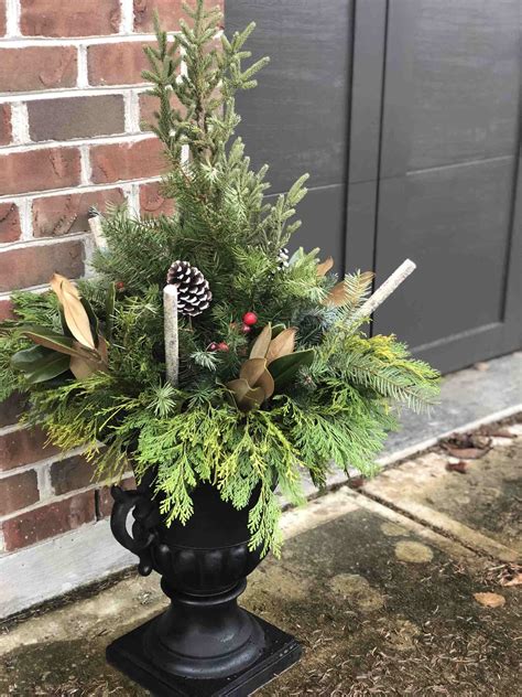How To Make Winter Porch Pots Evolution Of Style Outdoor Christmas