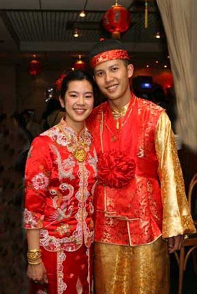 How to get a chinese name. Malaysian Wedding Costumes. | Chinese wedding dress ...