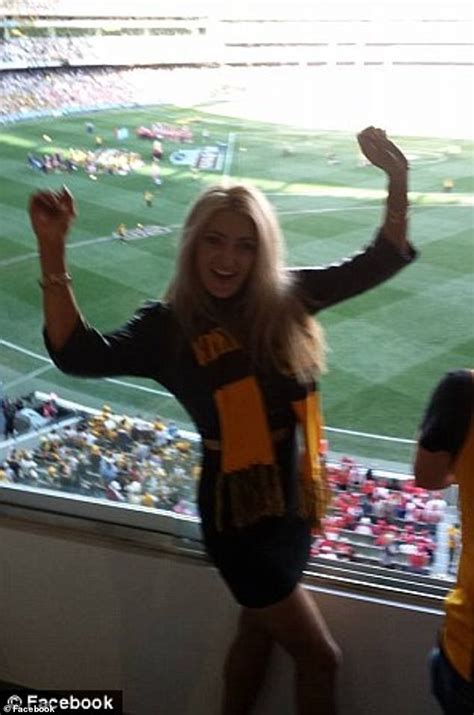 Model Who Stripped Naked In Mcg Corporate Box At Afl Grand Final Has No Regrets Daily Mail Online