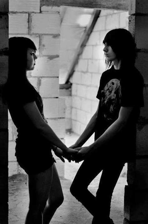 Pin By Gray On Sceneemogoth Cute Emo Couples Emo Couples Cute Emo