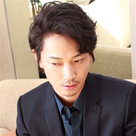 This is a fan administrated community page dedicated towards the japanese. 2021最新＊綾野剛の髪型60選!スタイル別にオーダー方法 ...