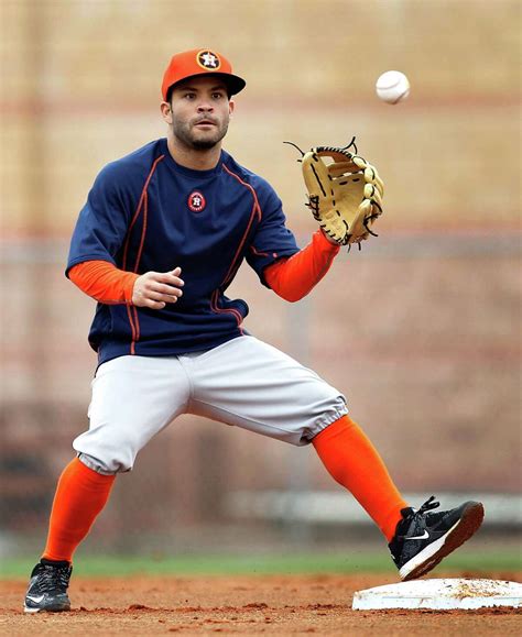 Astros Star Altuve Searching For More In 2015