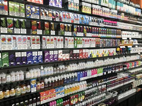 University of Oregon student sues 2 vape companies