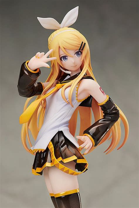 Adult Kagamine Rin Shows Her Newfound Maturity In New Figure Figure