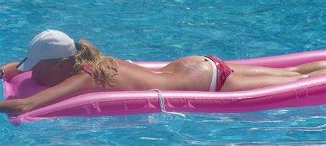 Bikini Sun Tanning Swimwear Undergarment Leisure Porn Pic