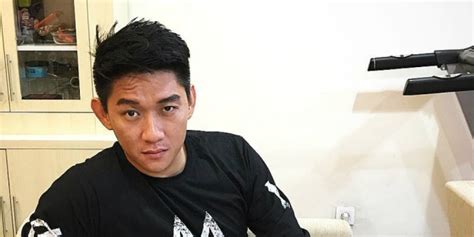 Siapa mantan istri ifan seventeen? Intip Potret Kehidupan Mantan Istri Ifan Seventeen | Dream ...