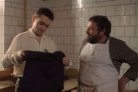 Báječná léta pod psa je český film z roku 1997. Vladimír Dlouhý a Jan Hraběta ve filmu Báječná léta pod ...