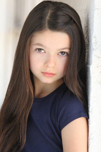 Nikki Hahn Cast As Darcy Jackson Gadis Kecil Gadis Kerudung
