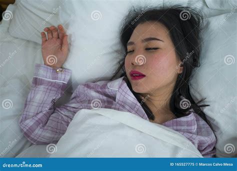 korean sleeping girl telegraph