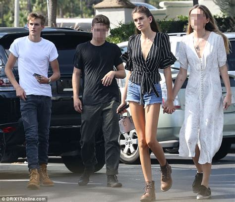 Kaia Gerber Celebrates Her Birthday With Friends In Malibu Daily Mail