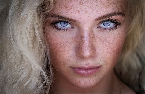 Model Blue Eyes Freckles Girl Woman Blonde Face Wallpaper