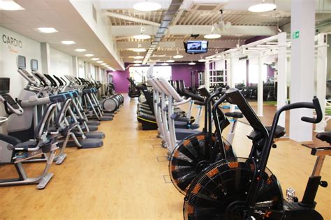 Vip Visit Gives New Dover Leisure Centre A Strong Opening