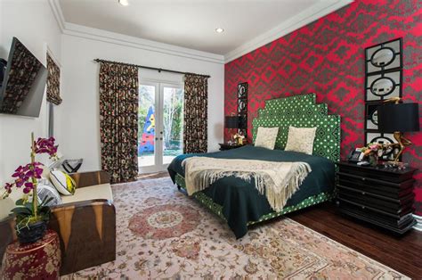 20 Red And Green Bedroom Accents For A Festive Feel Home Design Lover