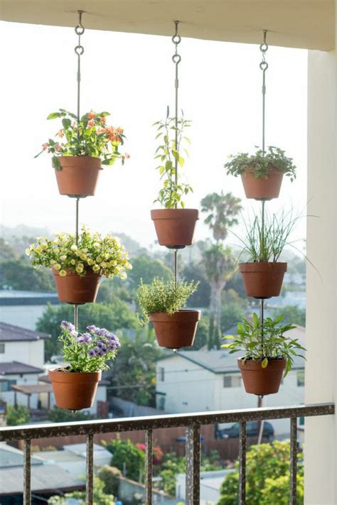 Ideas para decorar con plantas colgantes. Les plus beaux fleurs de balcon en 47 images!