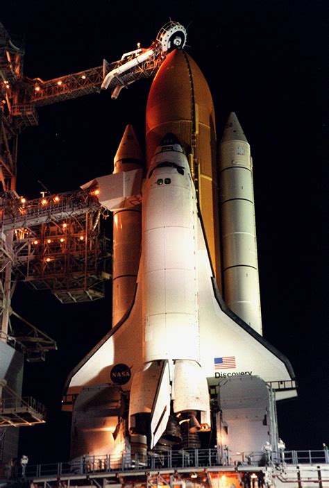 Smithsonian Insider Space Shuttle Discovery To Be Added To National Air And Space Museum