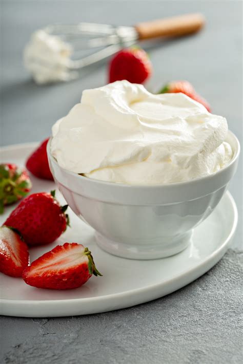 Homemade Whipped Cream Recipe Quick And Easy Oh Sweet Basil