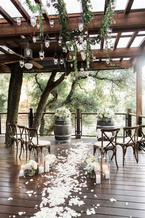 20 Stunning Small Wedding Ideas On A Budget For 2022 Trends Emma