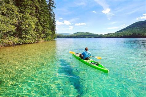5 Bc Lakes Everyone Will Be Daydreaming About This Summer