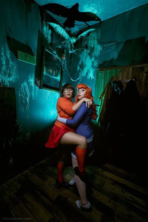 Velma And Daphne Kiss
