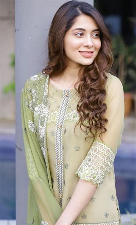 Pin By Nasim Akhtar On Pakistani Actress Stylish Actresses Pakistani