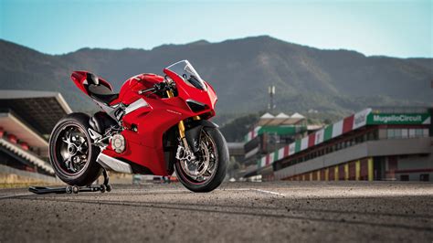 Home » graffiti » ducati superbike 1199 panigale red hd. 1366x768 Ducati Panigale V4 S 2018 4k 1366x768 Resolution ...