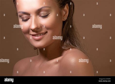 Woman Glowing Skin Hi Res Stock Photography And Images Alamy
