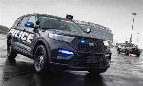 Has the 2022 ford ranger been leaked? Weat Will The 2022 Ford Crown Victoria Look Like : No Clear Successor To Town Car And Crown Vic ...