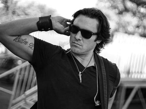 joe nichols announces latest album never gets old