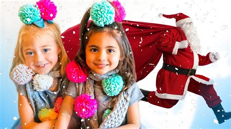 Everleigh And Ava Catch Santa Youtube