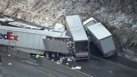 5 Dead At Least 60 Injured In Multivehicle Crash Along Pennsylvania