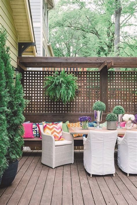 Graceful Patio Balcony Privacy Screen That Look Beautiful Privacy