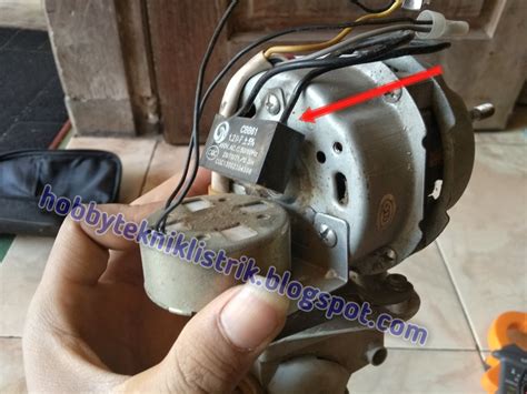 Setelah ganti kapasitor kipas angin saya berputar hanya saja berputarnya terbalik/berlawanan arah dengan yang seharusnya. Cara Memperbaiki Kipas Angin Yang Tidak Mau Berputar Dan ...