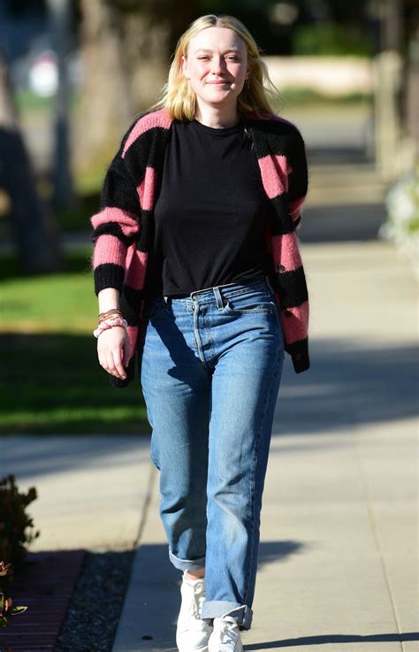 Dakota Fanning In Casual Outfit Los Angeles 02 15 2020 • Celebmafia